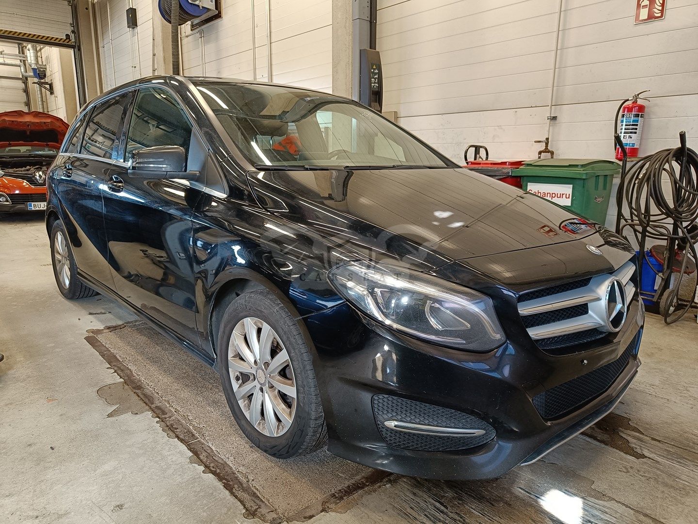 Mercedes-Benz B 180 2015