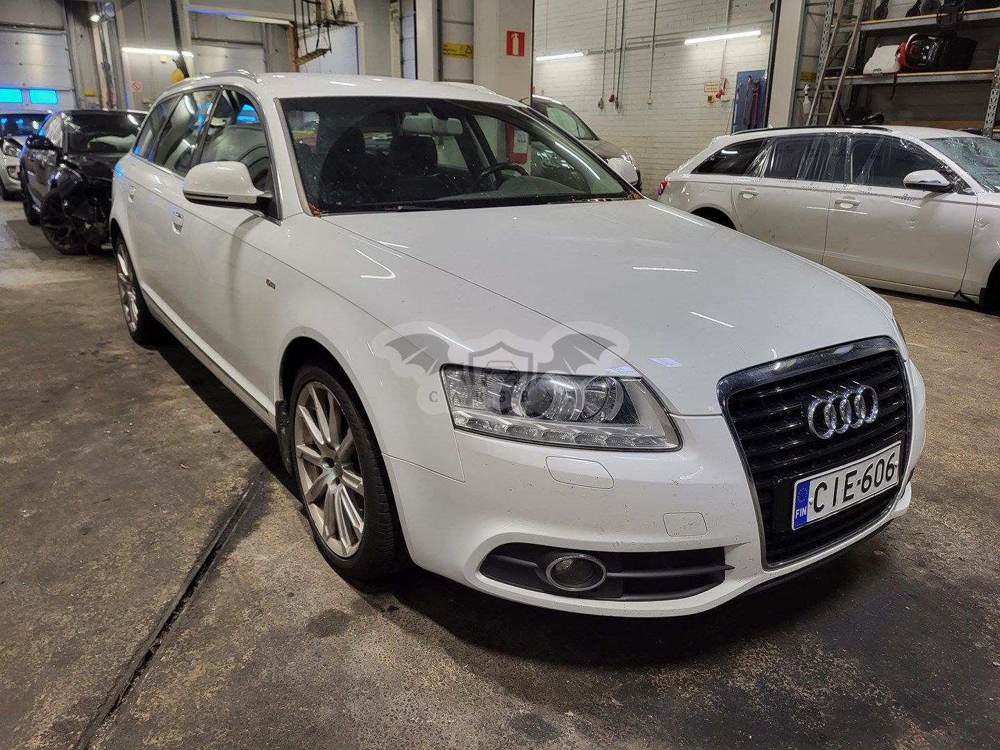 Audi A6 2.0 TDI S-LINE 2011