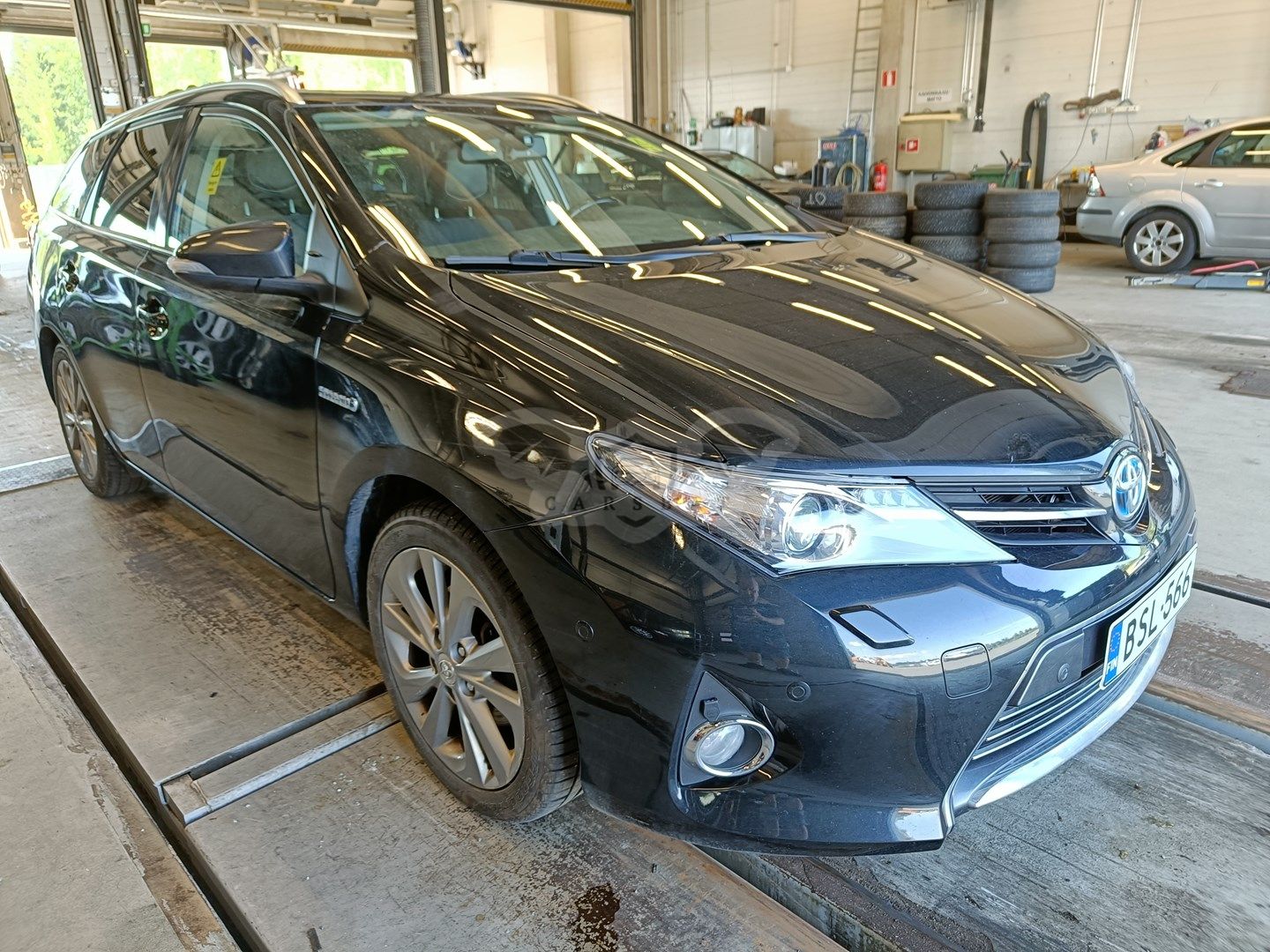 Toyota Auris 1.8 HYBRID 2015