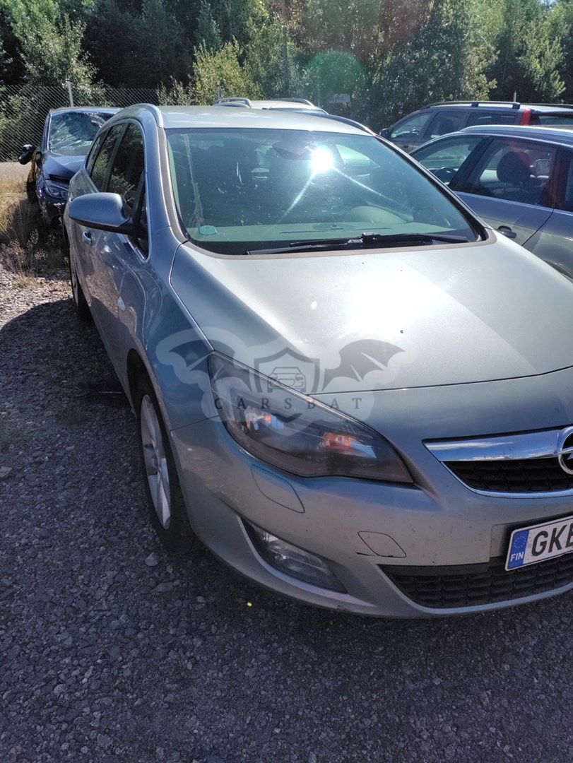 Opel Astra 1.4 SPORTS TOURER 2012