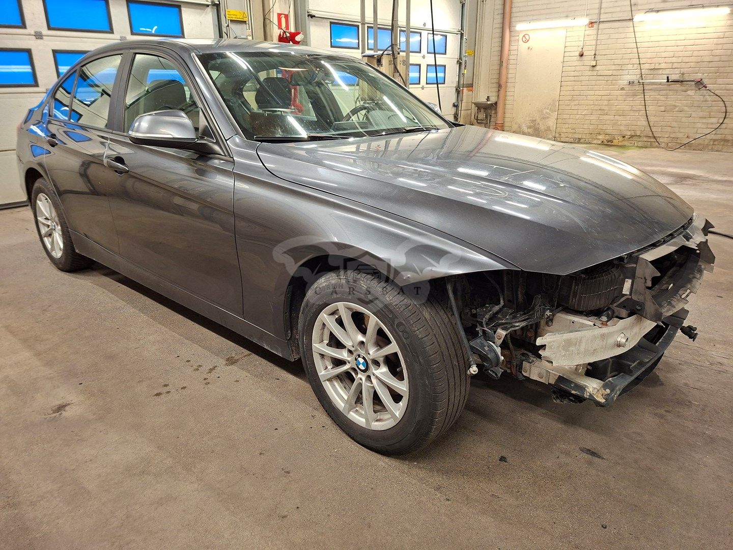 BMW 3 Series 318 d 2012