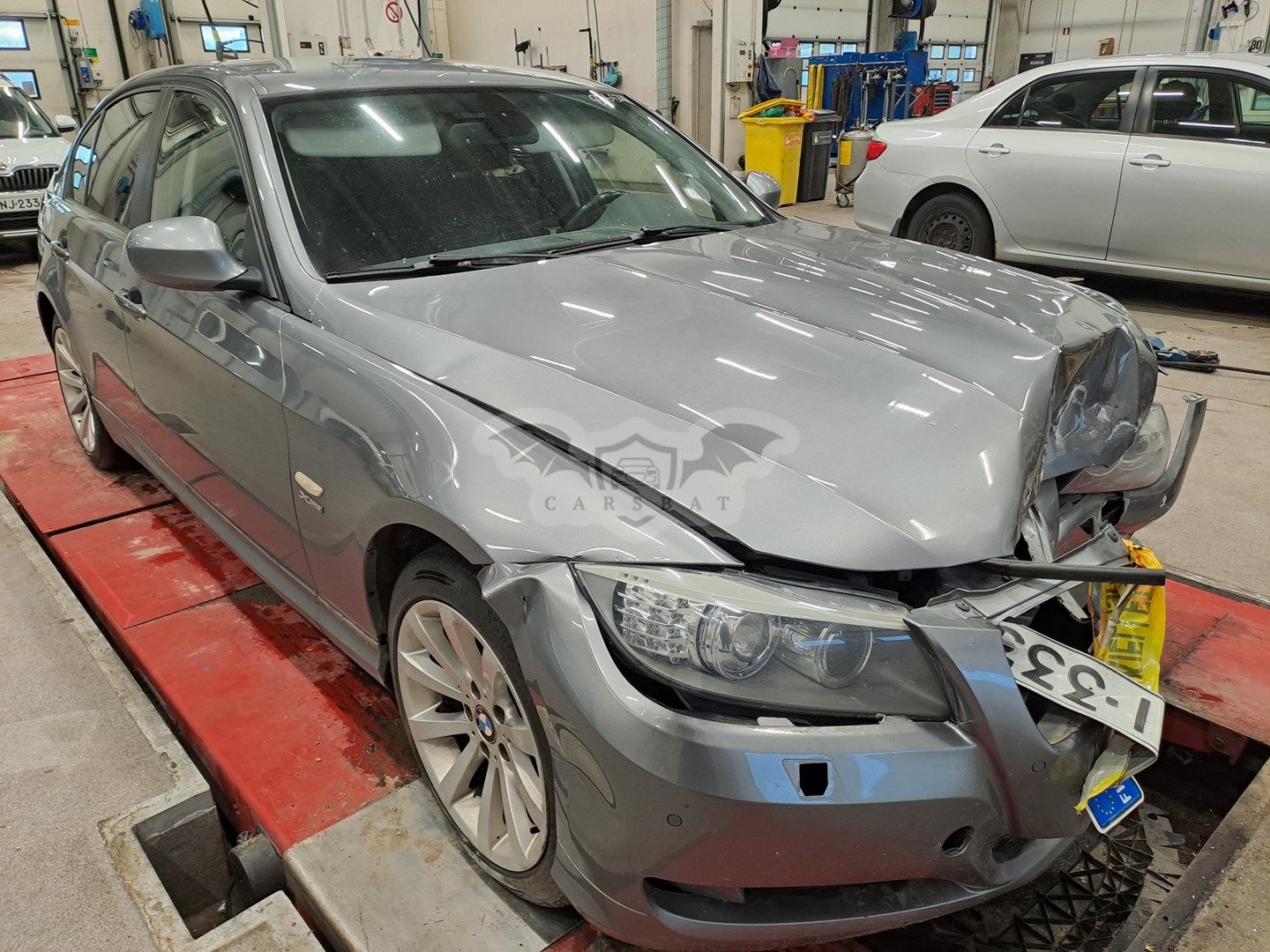 BMW 3 Series 320d xDRIVE 2010