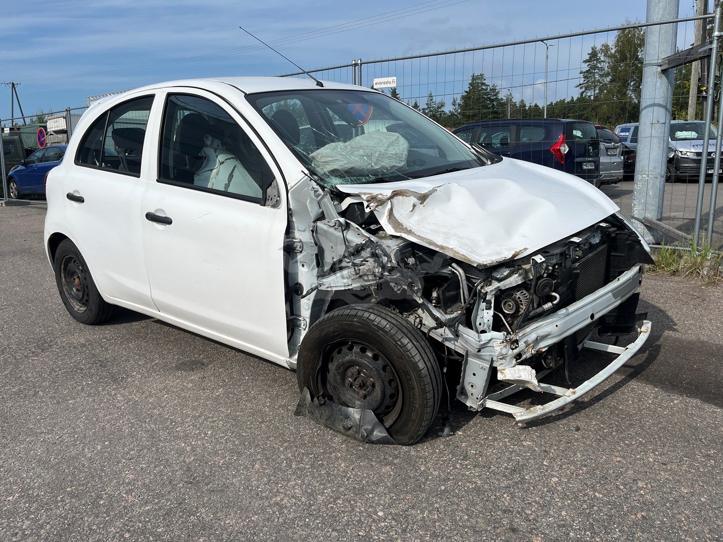 Nissan Micra (March) 1.2 2015