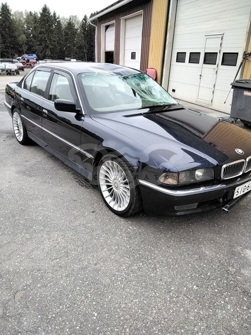 BMW 7 Series 728i Automatic 1998