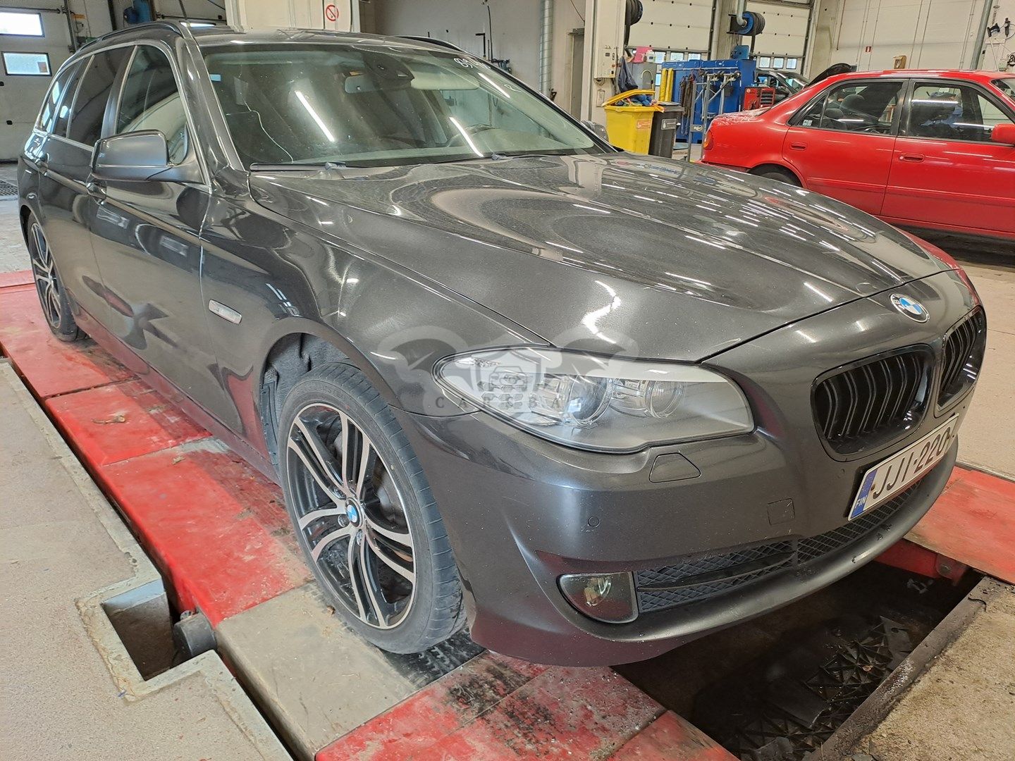 BMW 5 Series 530D XDRIVE 2011