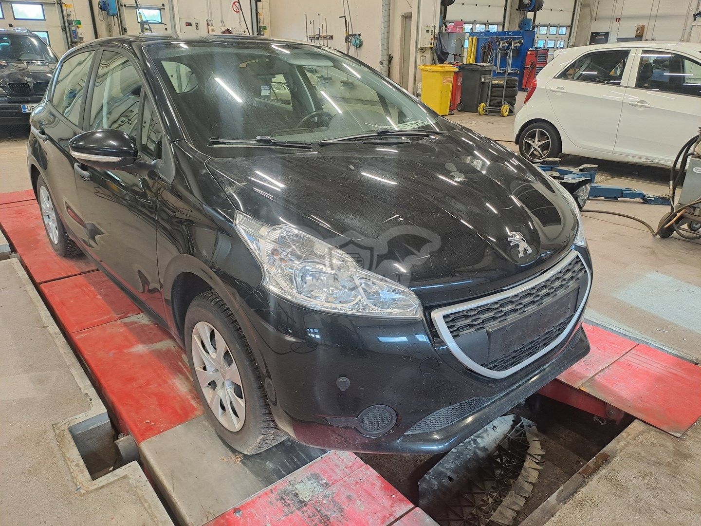 Peugeot 208 1.0 2014