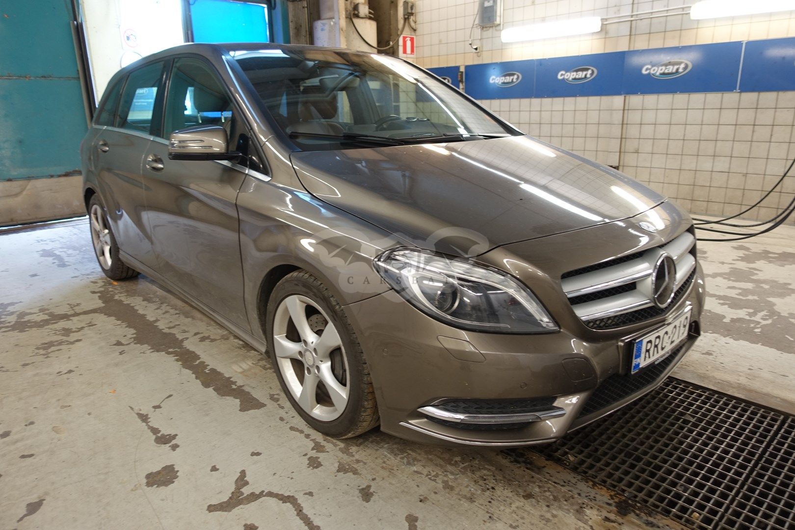 Mercedes-Benz B 180D 2013