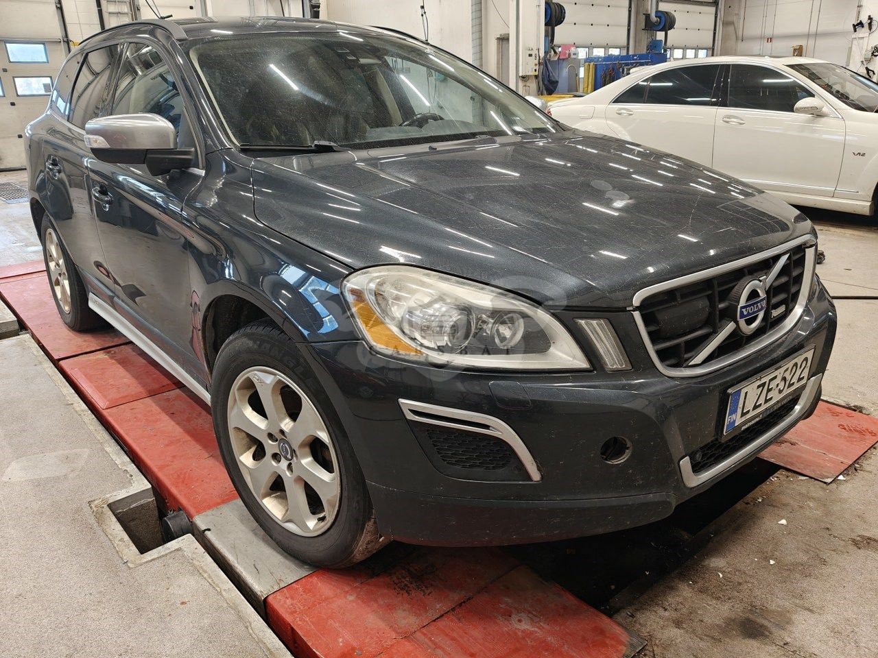 Volvo XC60 2.4D AWD Automatic 2010
