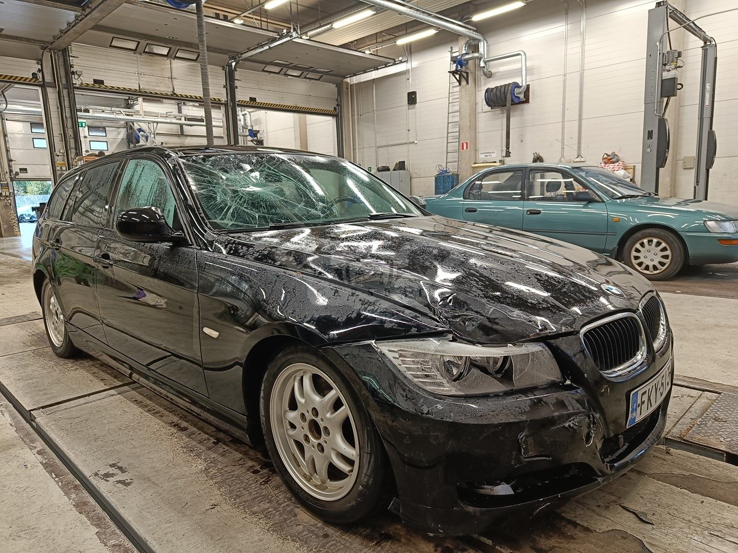 BMW 3 Series 320d 2009
