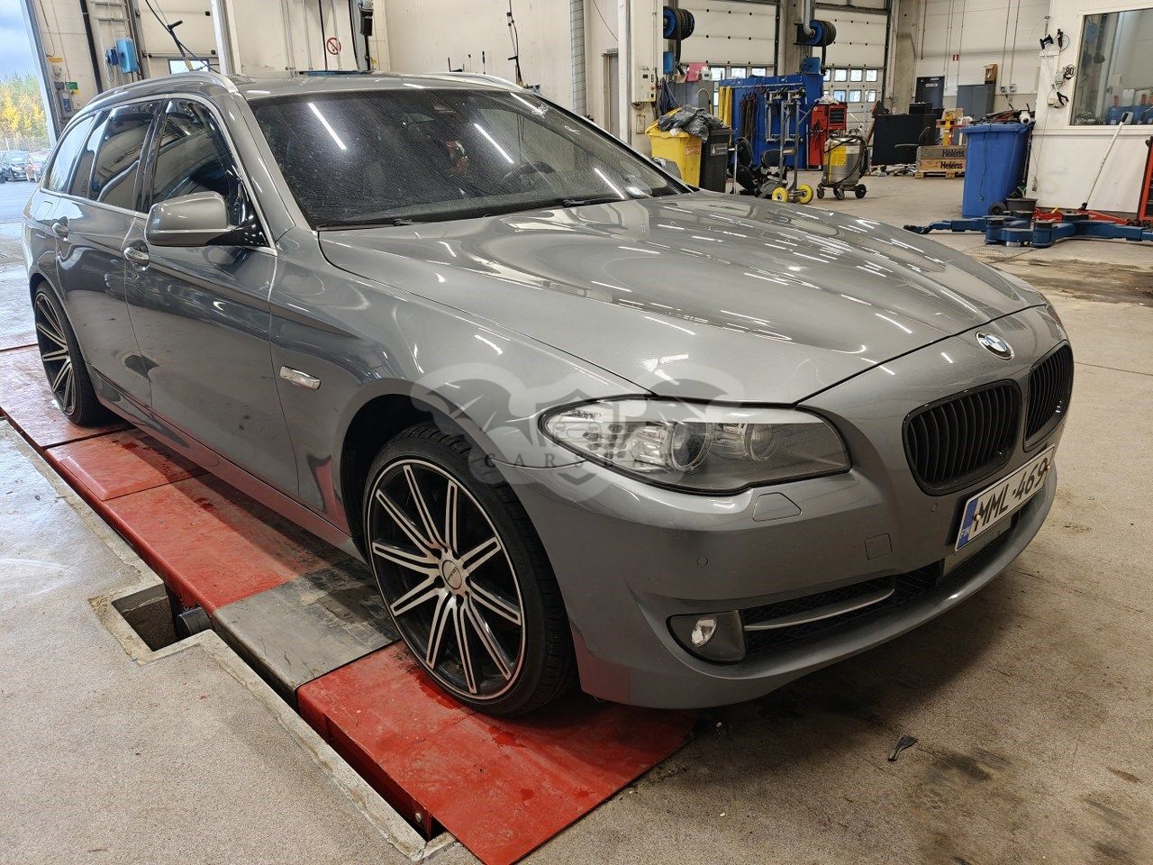 BMW 5 Series 525d xDrive 2012