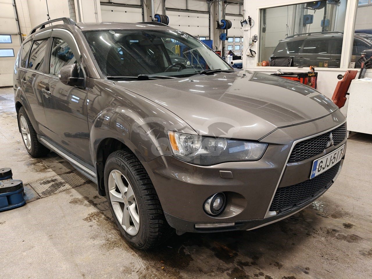 Mitsubishi Outlander 2.4 Automatic 4WD 2011