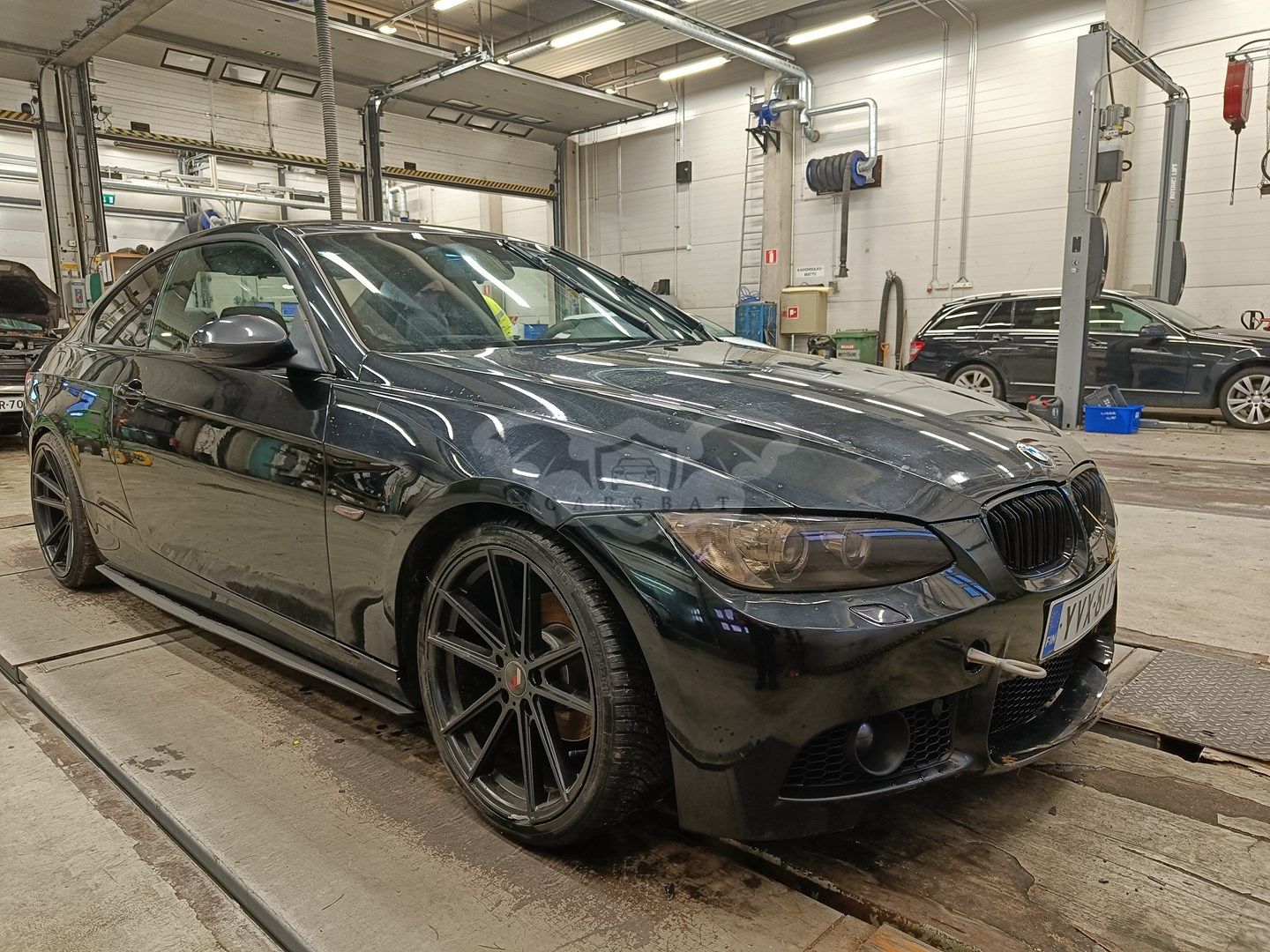 BMW 3 Series 320i 2008