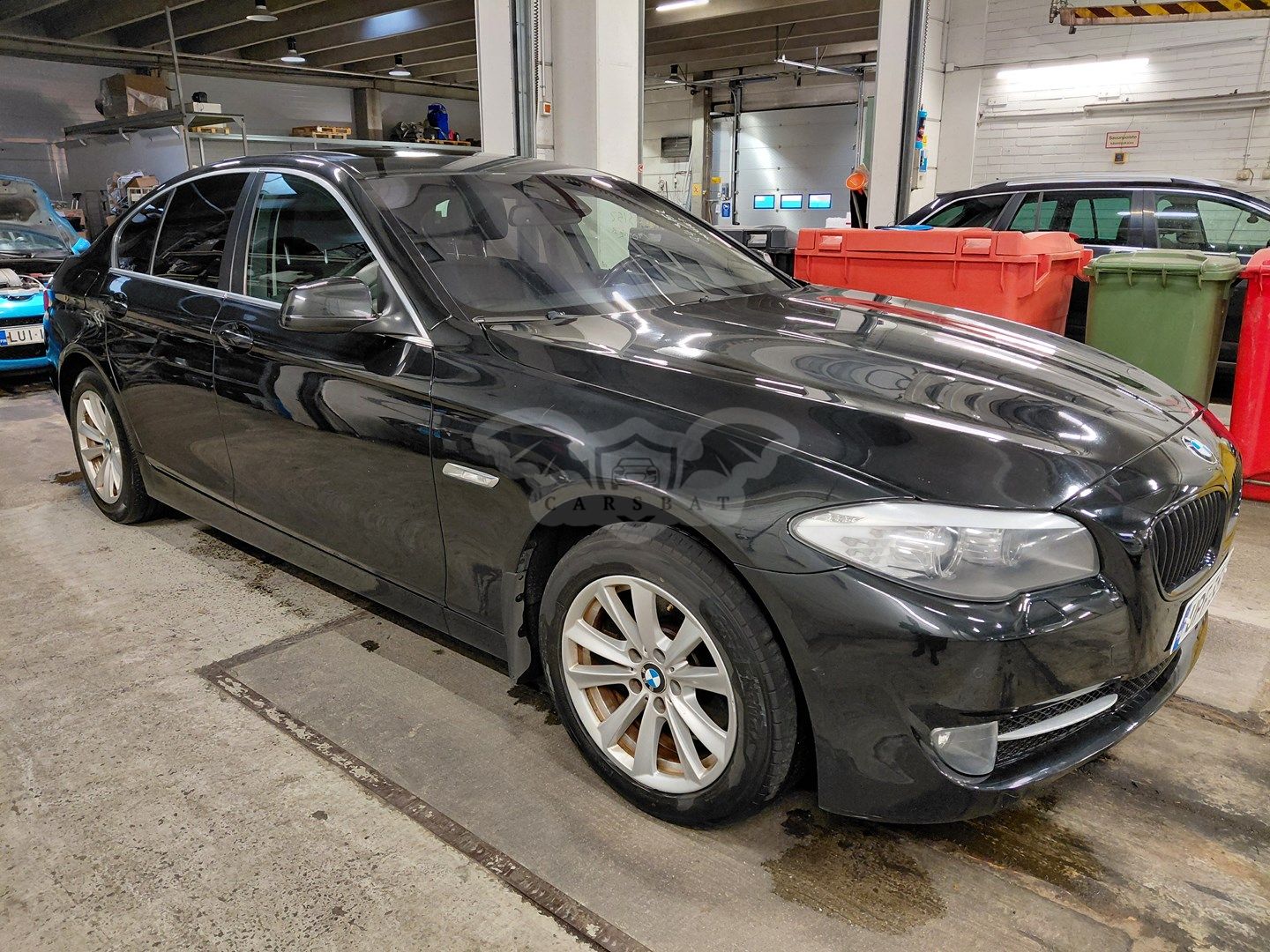 BMW 5 Series 523i 2010