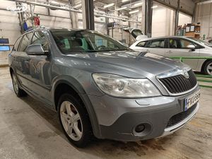 Skoda Octavia 2.0 TDI 4X4 Scout 2012