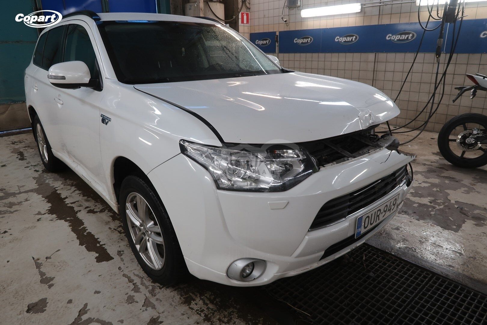 Mitsubishi Outlander HYBRID 2014
