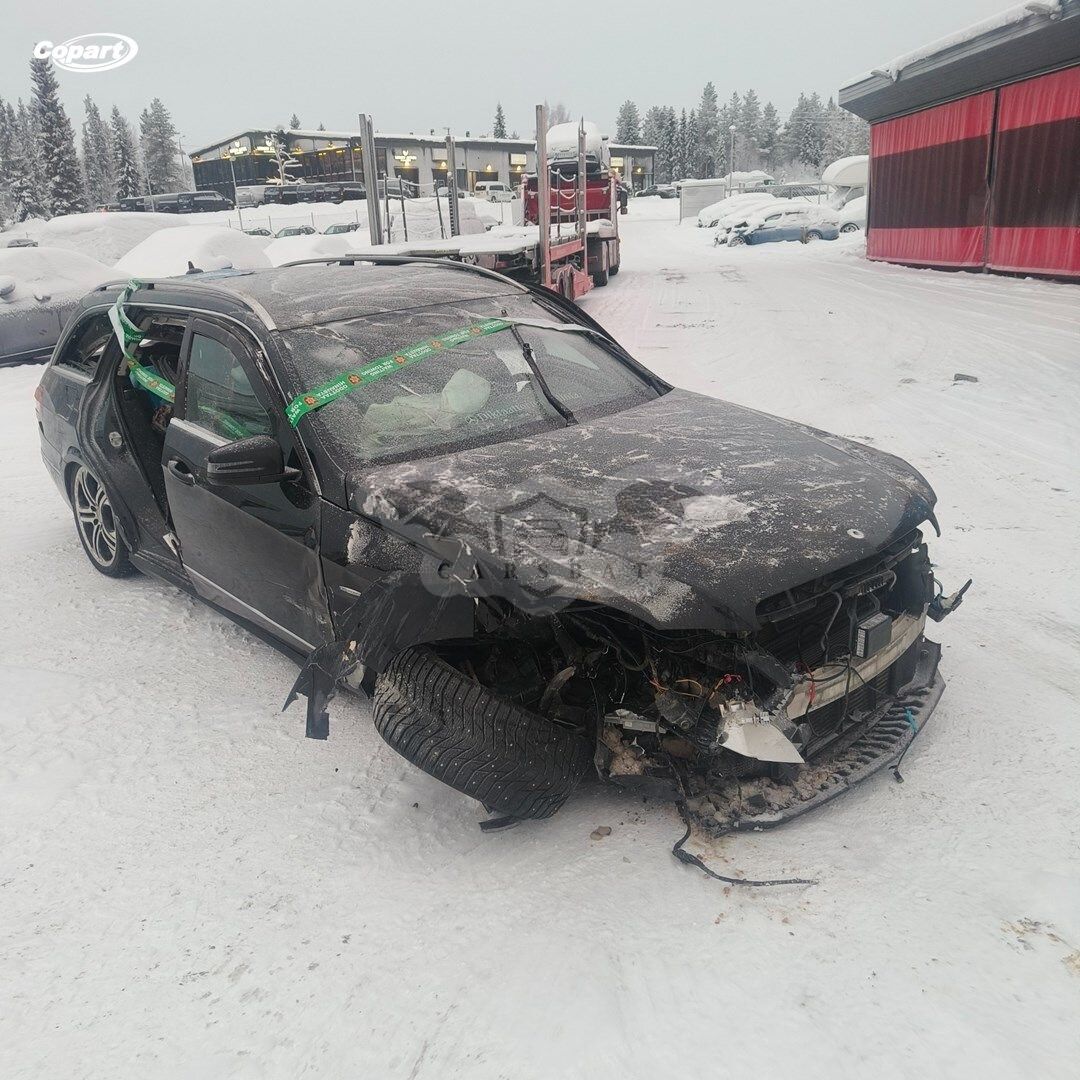 Mercedes-Benz E 220CDI Automatic 2012