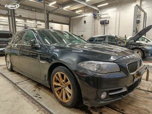BMW 5 Series 520d xDRIVE 2013