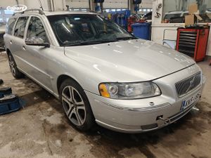 Volvo V70 2.5T AWD Automatic 2005