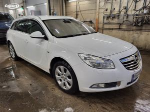 Opel Insignia INSIGNIA SPORTS TOURER 4ov 1956cm3 2012