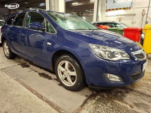 Opel Astra Sport Tourer 1,6 Turbo 2011