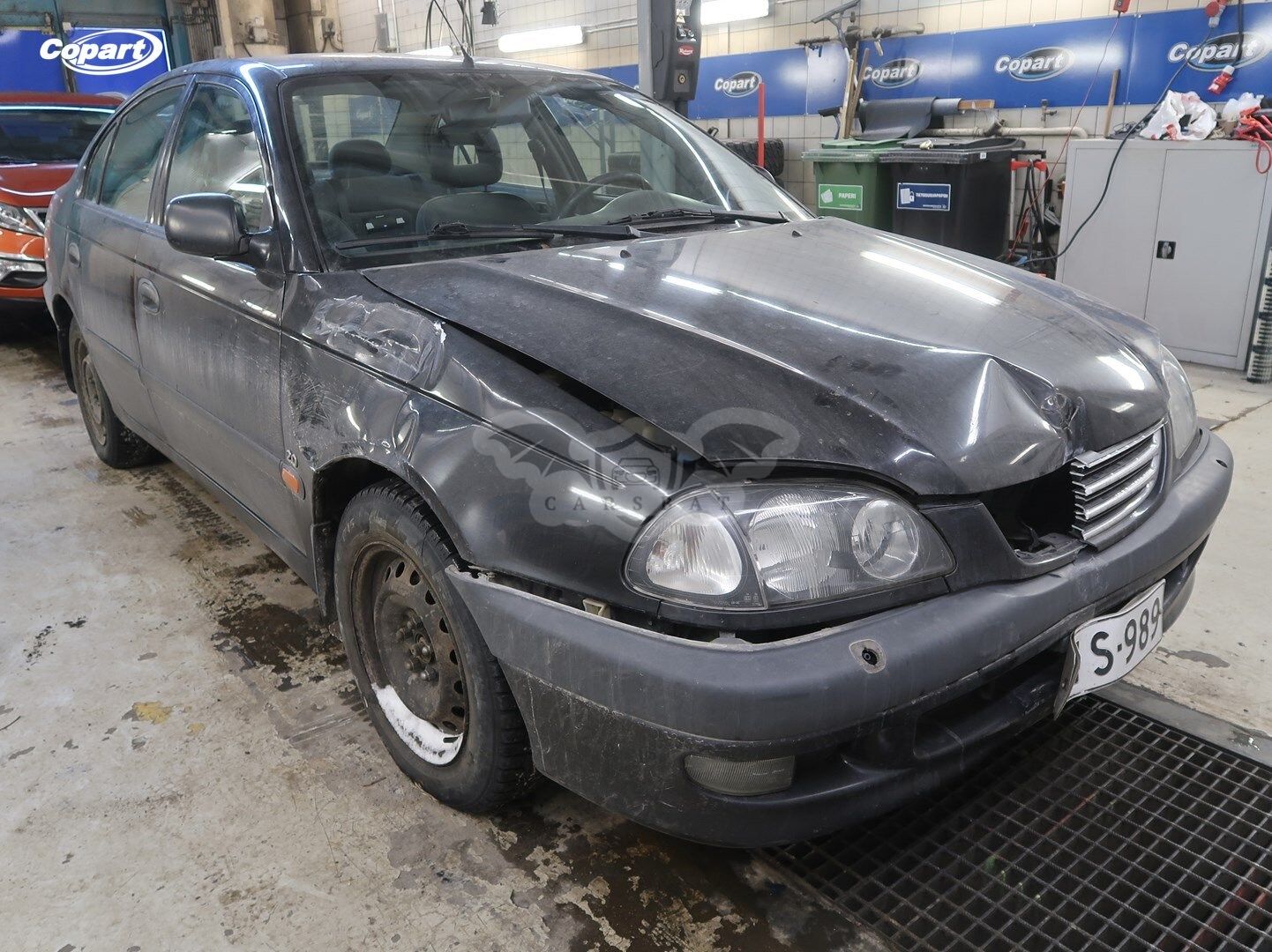 Toyota Avensis 2.0-AUTOMATIC 2000