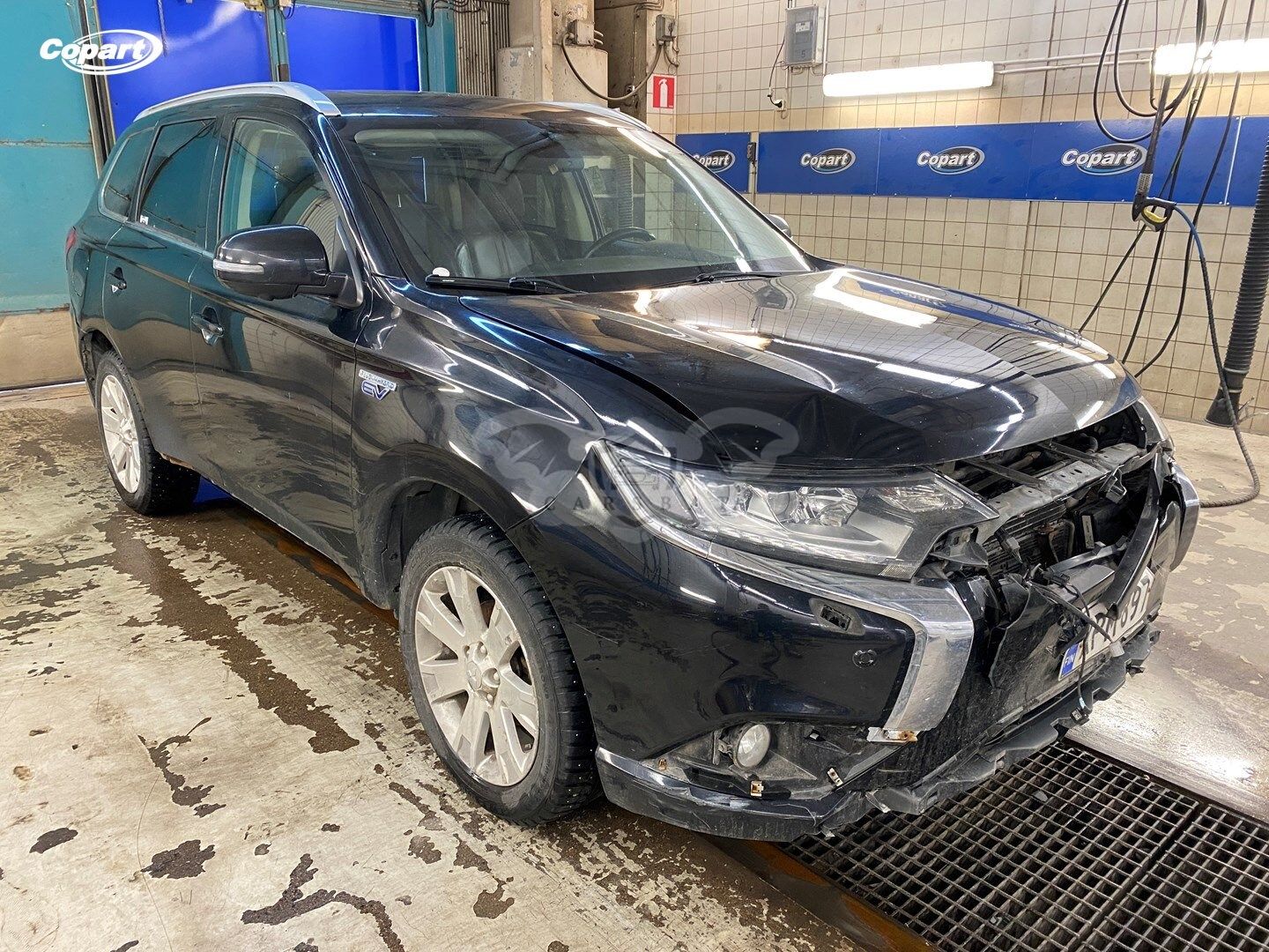 Mitsubishi Outlander HYBRID 2015