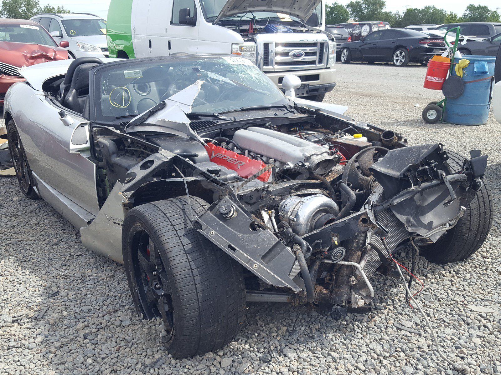 Dodge Viper SRT-10 8.3L 10 2003