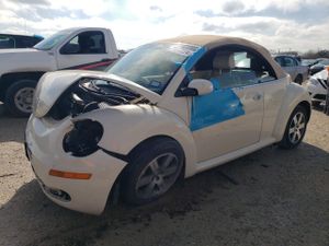 Volkswagen Beetle CONVERTIBLE OPTION PACKAGE 1 2.5L 5 2006