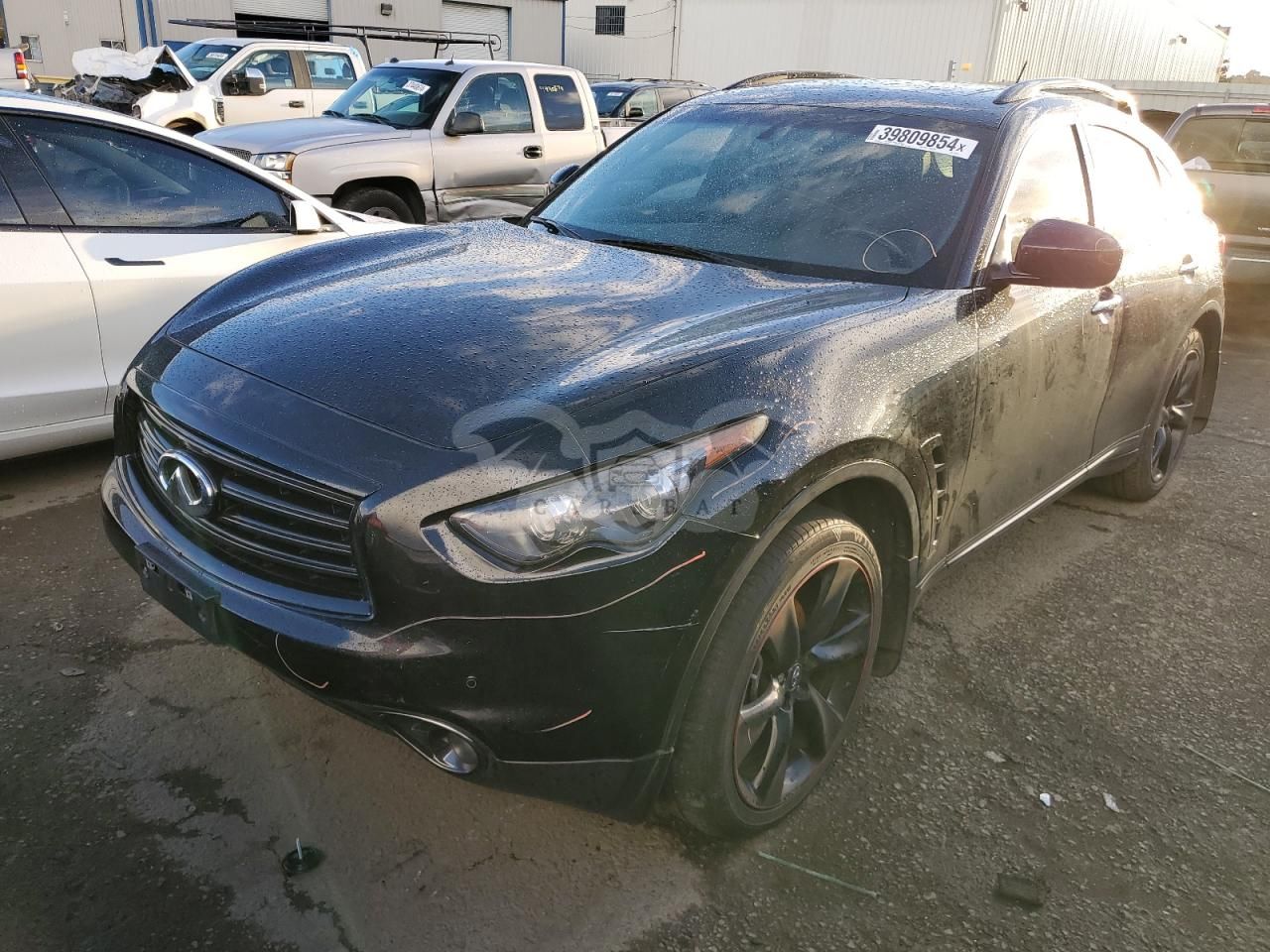Infiniti QX70 3.7L 6 2015