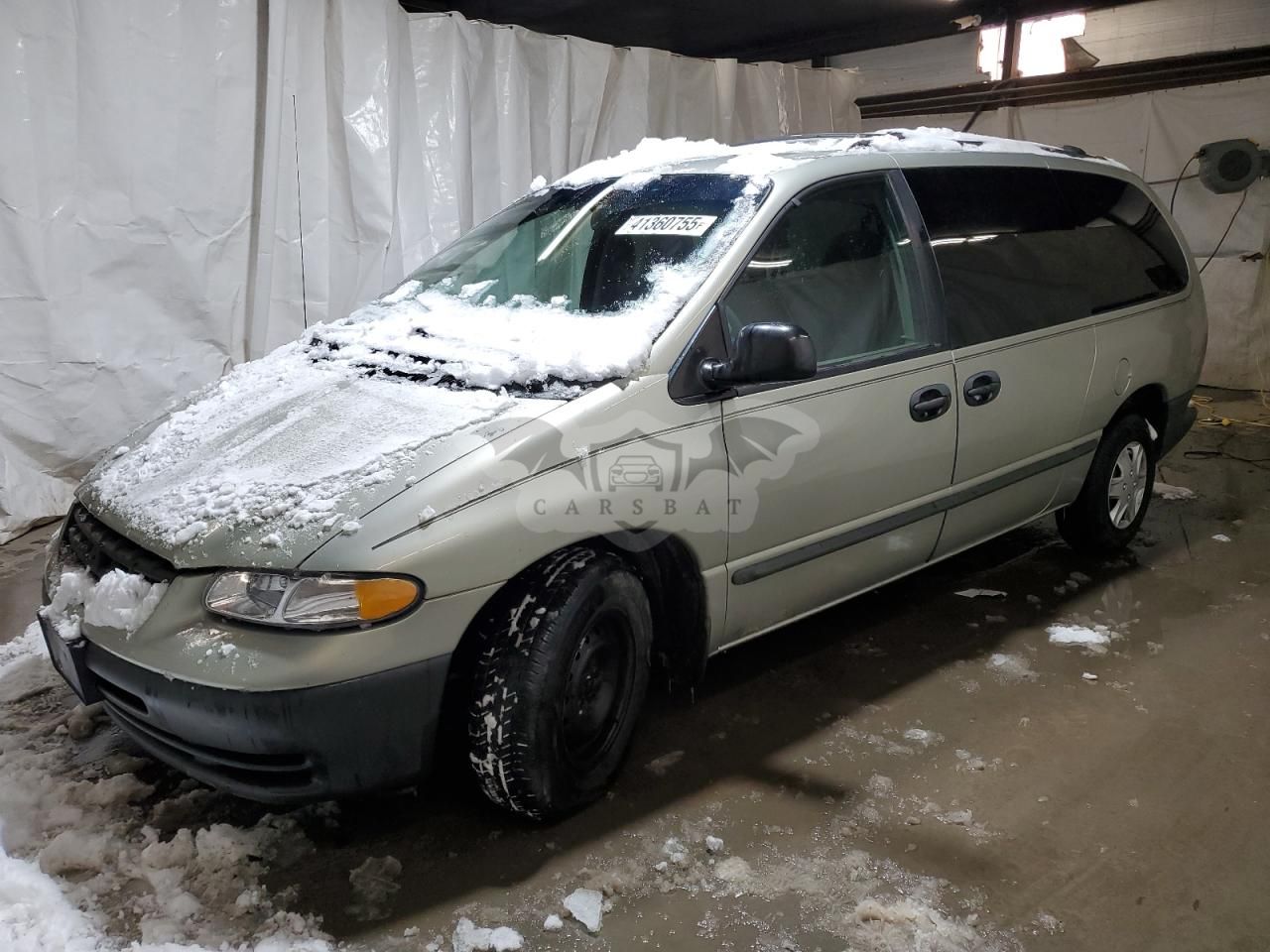 Plymouth Voyager 3.3L 6 1999
