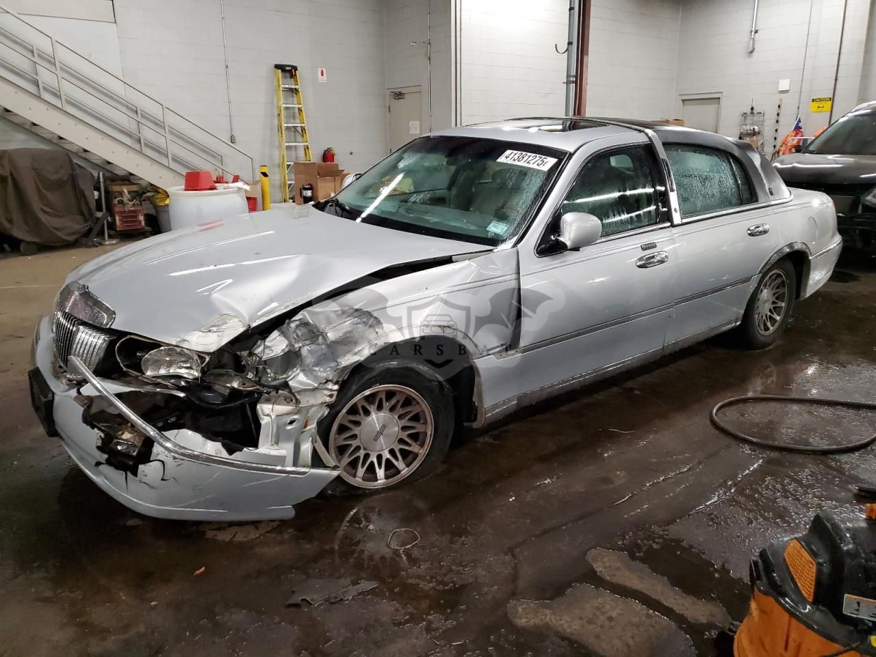 Lincoln Town Car SIGNATURE 4.6L 8 2002