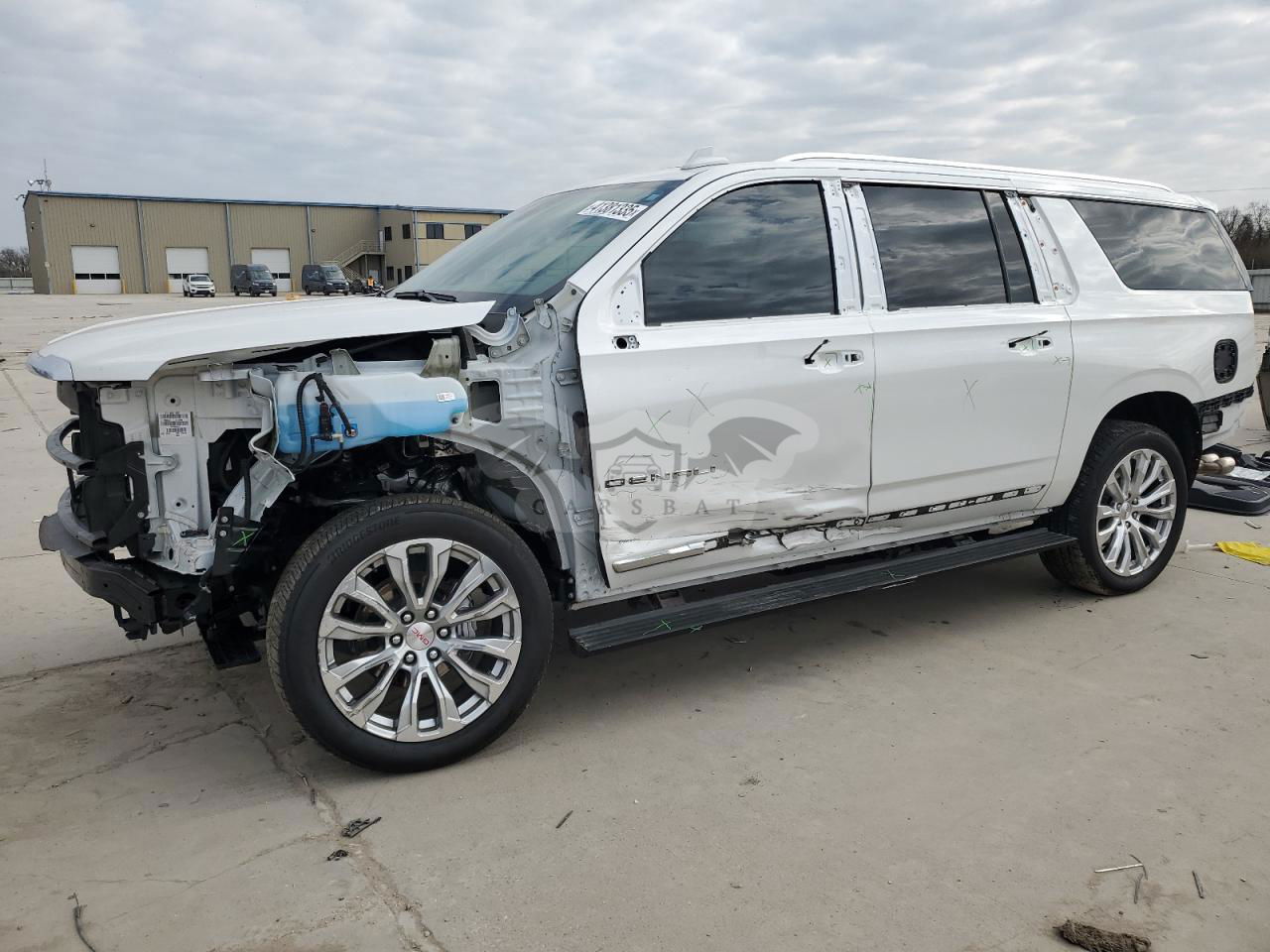 GMC Yukon DENALI 6.2L  8 2024