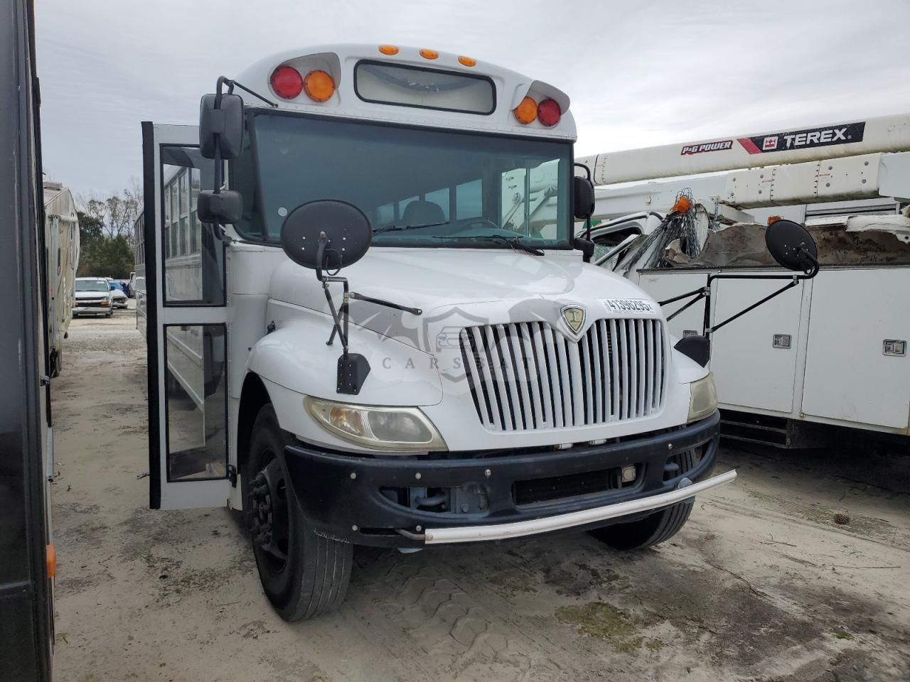 IC Corporation CE Series CE 7.6L 6 2012