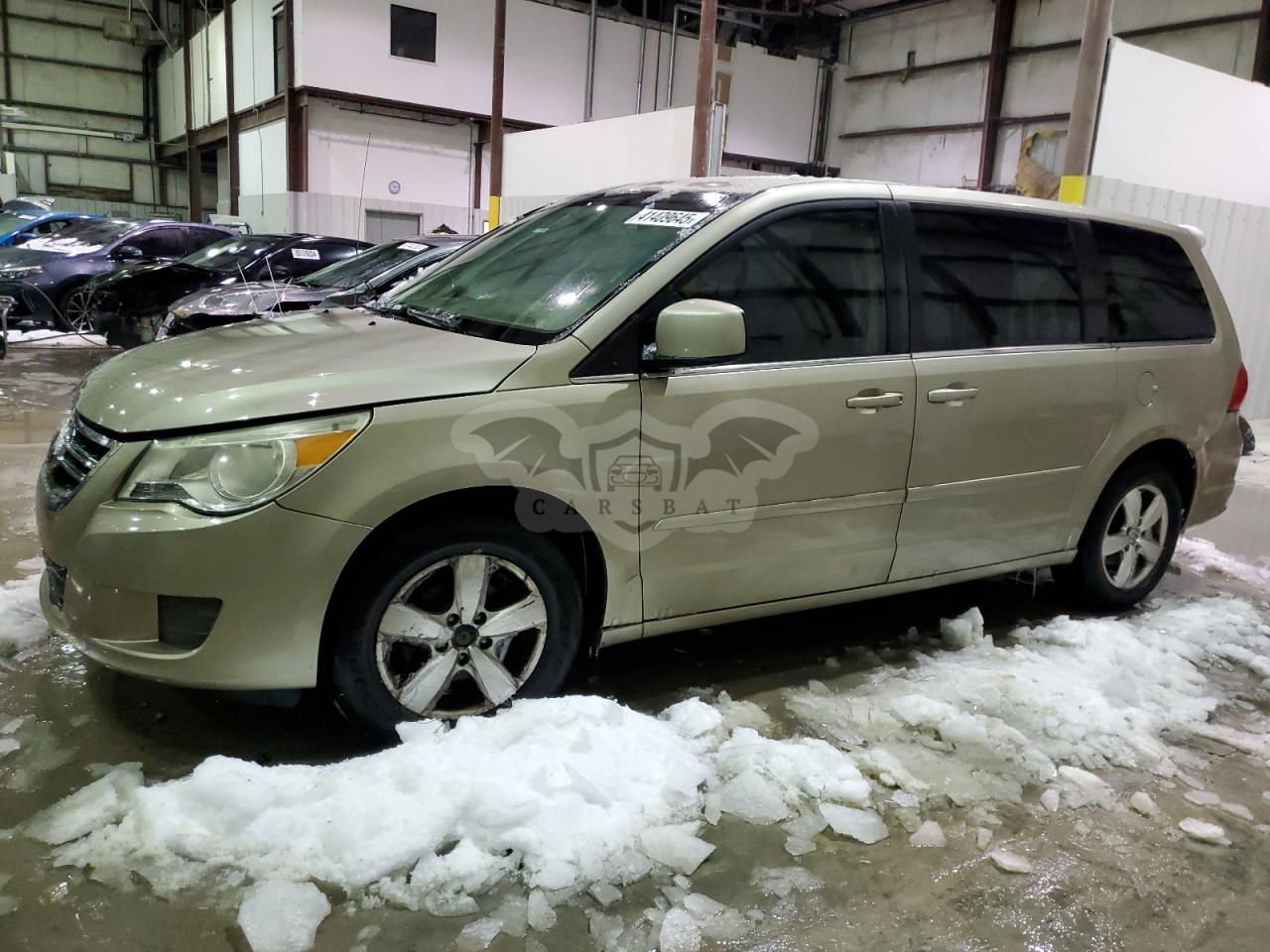Volkswagen Routan SE 3.8L  6 2009