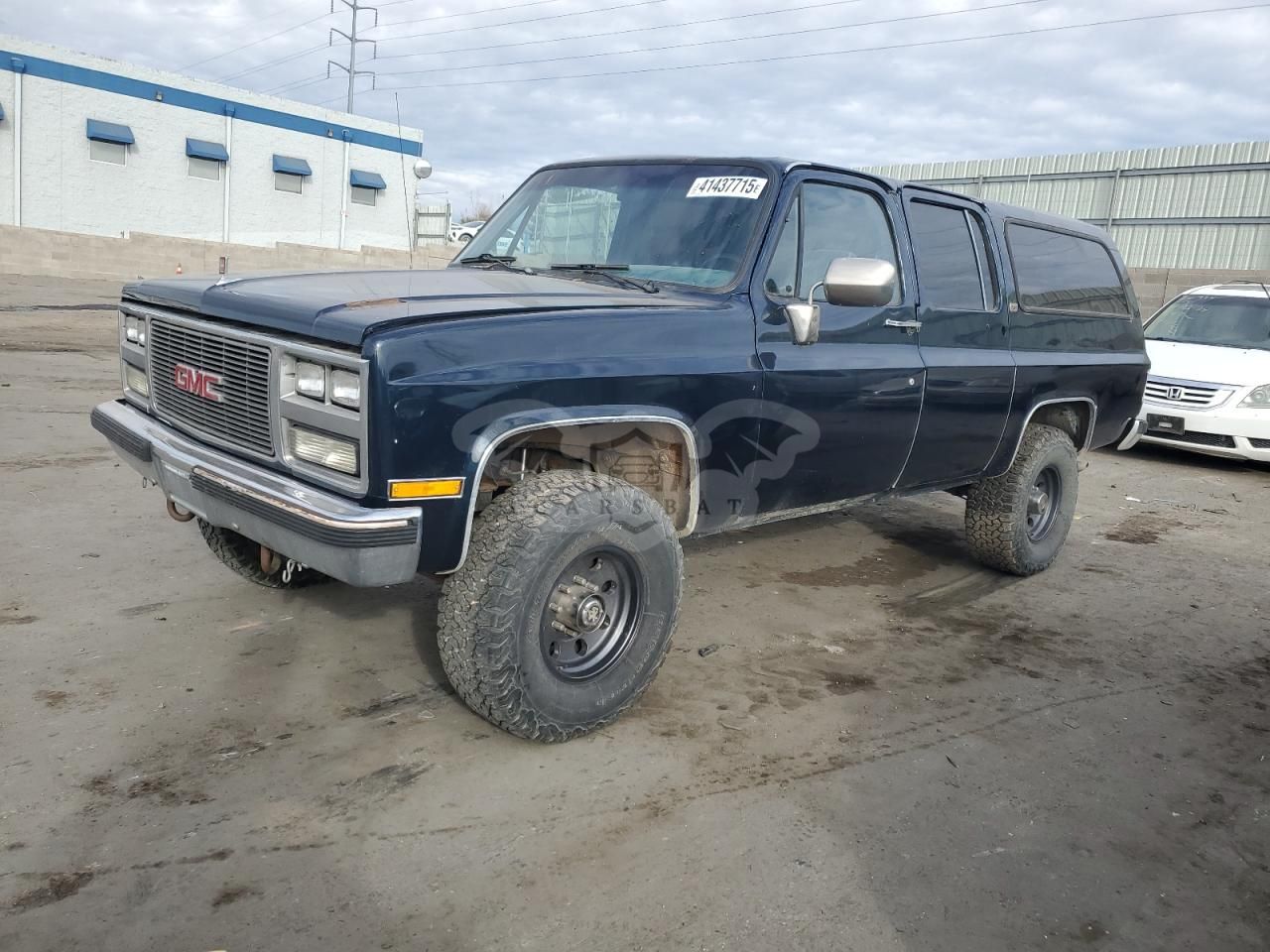 GMC Suburban V25 CONVENTIONAL 5.7L 8 1989