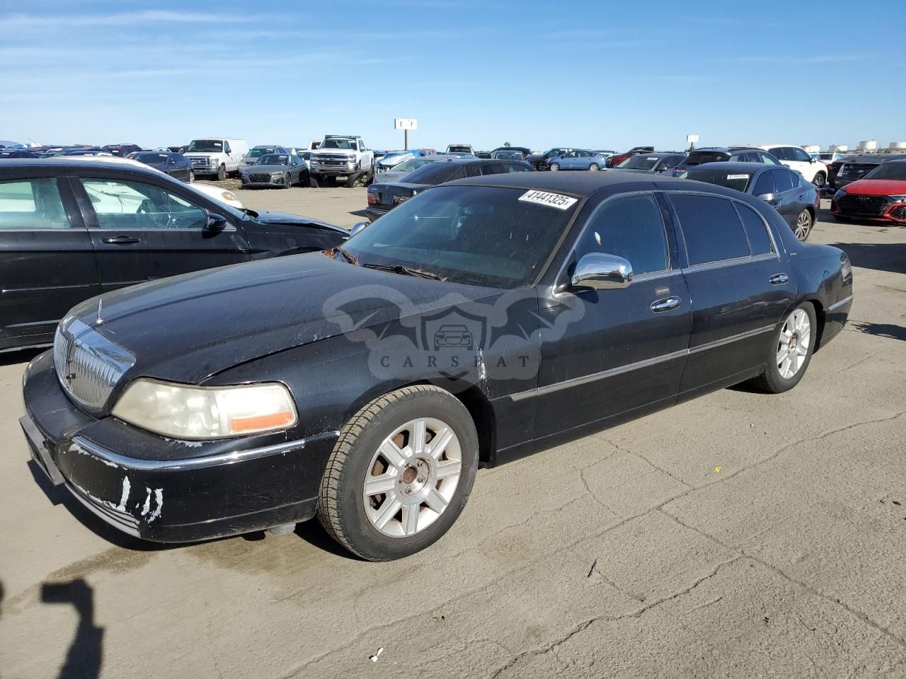 Lincoln Town Car EXECUTIVE L 4.6L 8 2011