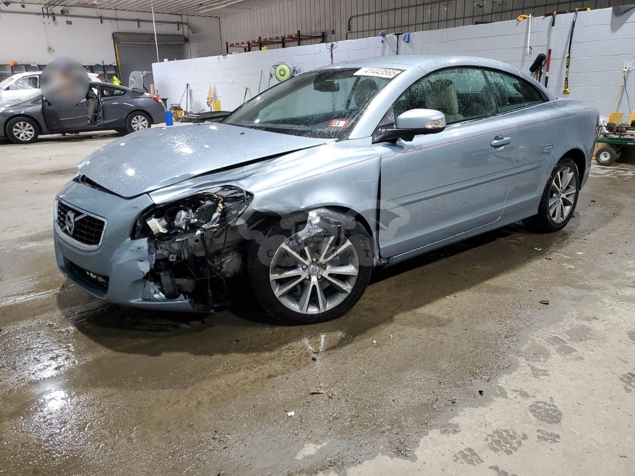 Volvo C70 T5 2.5L 5 2011