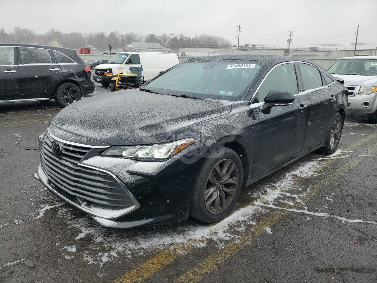 Toyota Avalon XLE 3.5L  6 2020