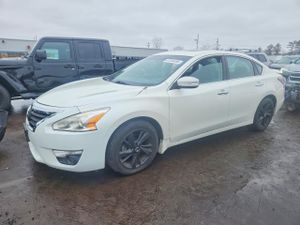 Nissan Altima 2.5L 4 2015