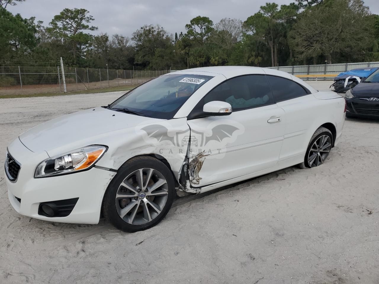 Volvo C70 T5 2.5L 5 2012