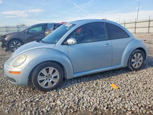 Volkswagen Beetle 2.5L 5 2010