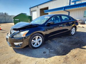 Nissan Altima 2.5L 4 2015