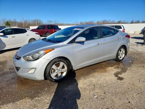 Hyundai Elantra 1.8L 4 2013