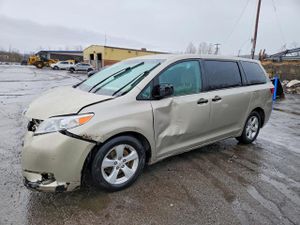 Toyota Sienna 3.5L 6 2015