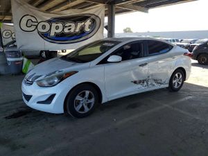 Hyundai Elantra 1.8L 4 2015