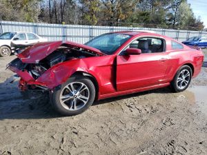 Ford Mustang 3.7L 6 2013