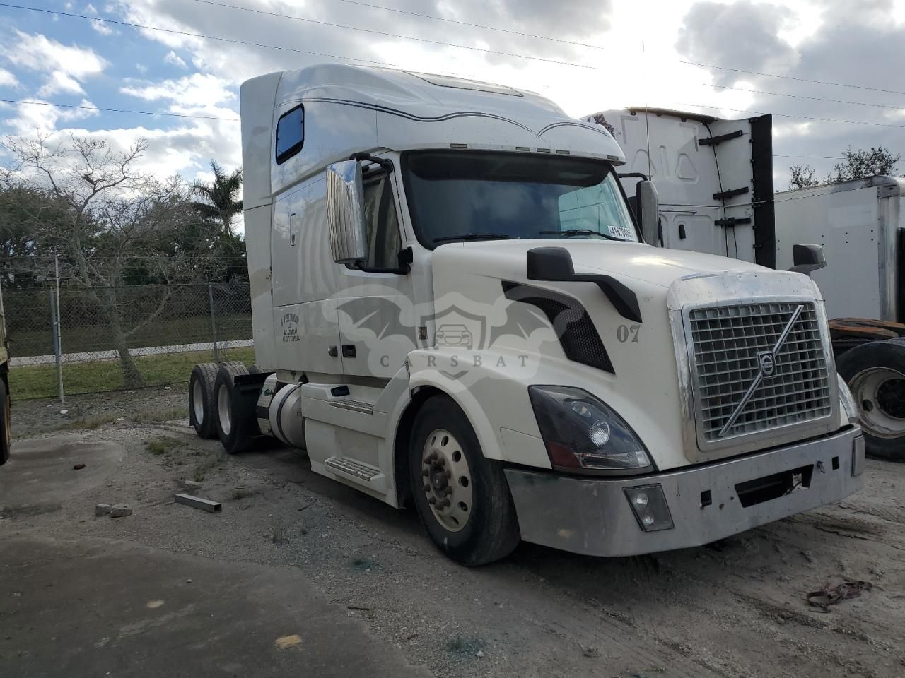 Volvo VN VNL 12.8L 6 2012