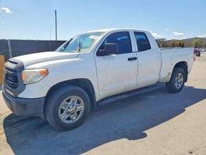 Toyota Tundra 4.6L 8 2015