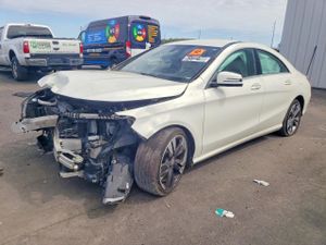 Mercedes-Benz CLA 2.0L 4 2015