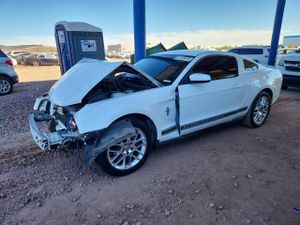Ford Mustang 3.7L 6 2012